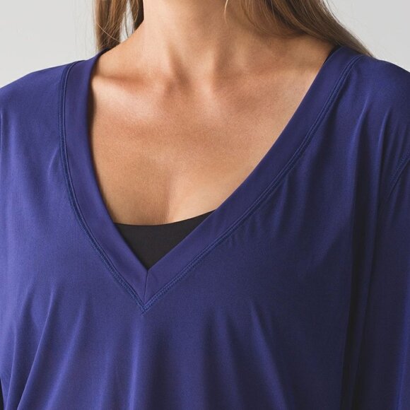 EUC Lululemon | Get Low Long Sleeve Size 6 - Picture 3 of 6